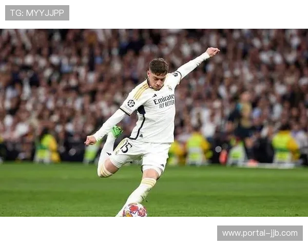 皇马青训应急方案:防线全灭下19岁法蒂迎证明机会